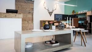 <p>Estudio Arze Alicante es un showroom de decoración de aires nórdicos que te encantará nada más entrar por su puerta. También especializados en arquitectura</p>