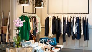 <p>Classy Privèe Alicante, es más que un estilo de vida, es una filosofía propia basada en el gusto por las calidades, los detalles y el estilo. Boutique de moda</p>