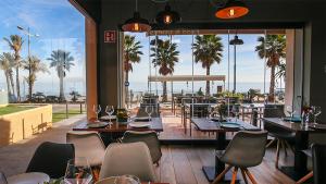 <p>T-Class Food & Drinks es un restaurante situado en el paseo marítimo de La Vila que apuesta por una cocina de origen y por el producto local </p>