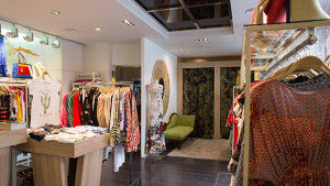 <p>Allegra Boutique Alicante, moda con toques desenfadados y actuales. Comercializa marcas internacionales como Niza, René Dhery, y B. Young entre otras</p>