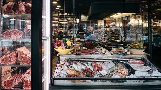 Producto de calidad y vistas inmejorables en Asador La Taberna.