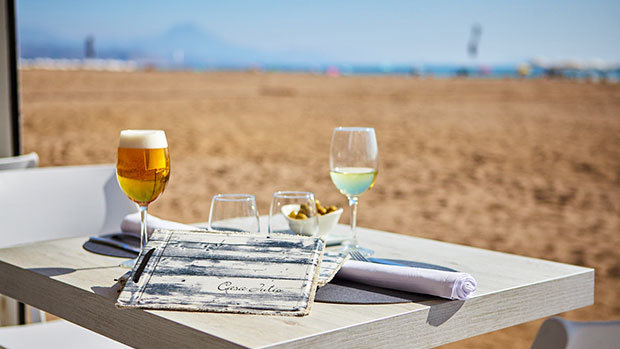 Conoce el restaurante Casa Julio en la Playa de San Juan, Alicante.